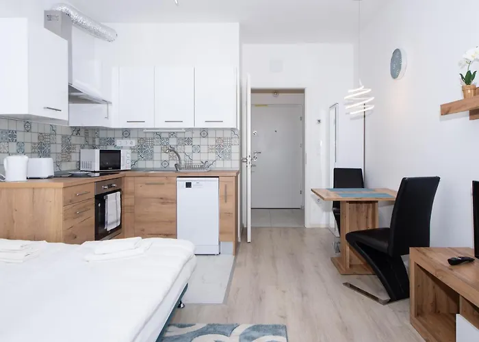 Waterfront By Firsthost Апартаменты *