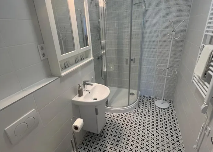 Waterfront By Firsthost Апартаменты *