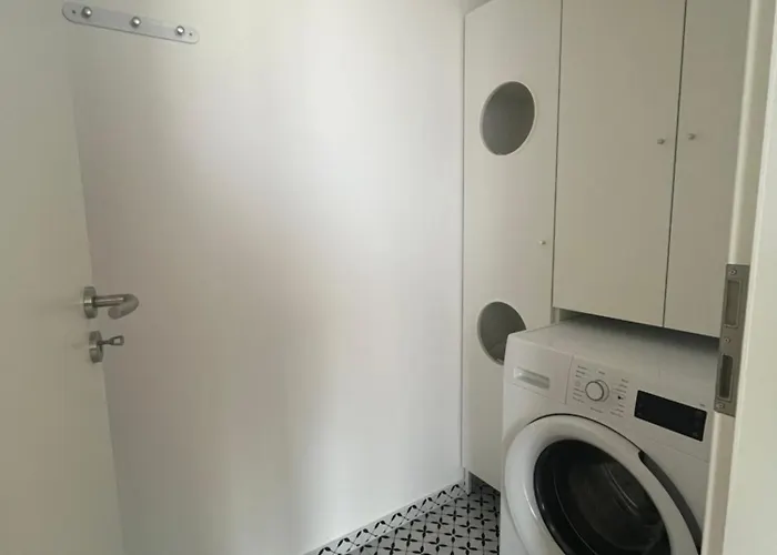 Waterfront By Firsthost *