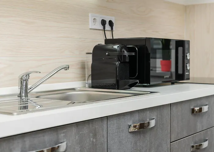 Waterfront By Firsthost Апартаменты *