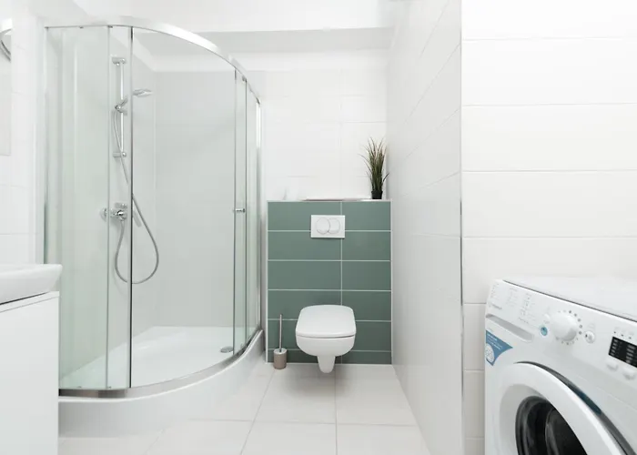 Waterfront By Firsthost *