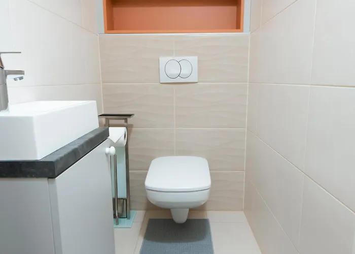 Апартаменты Waterfront By Firsthost