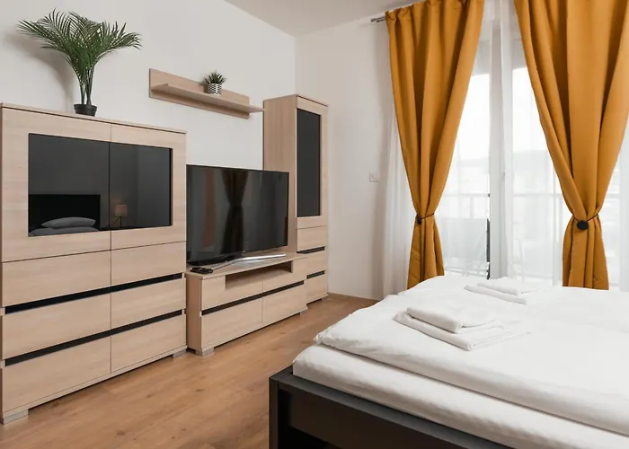 Апартаменты Waterfront By Firsthost *