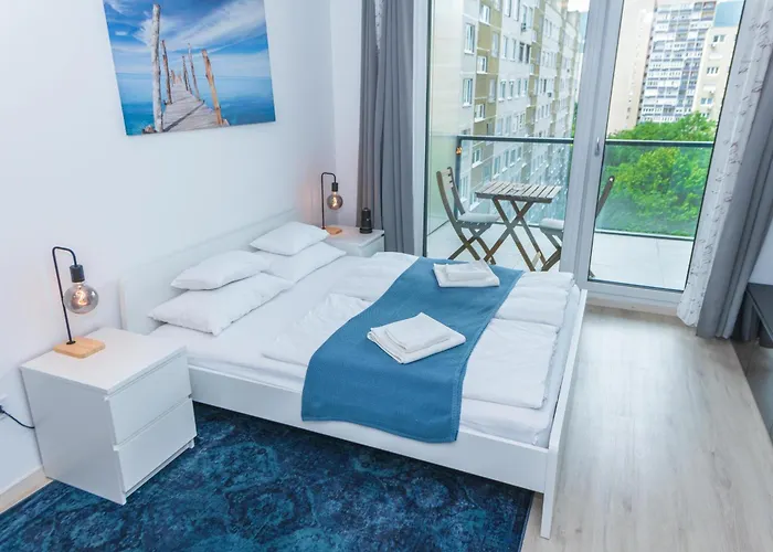 Waterfront By Firsthost Апартаменты *