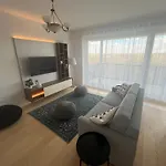 Waterfront By Firsthost Apartment *