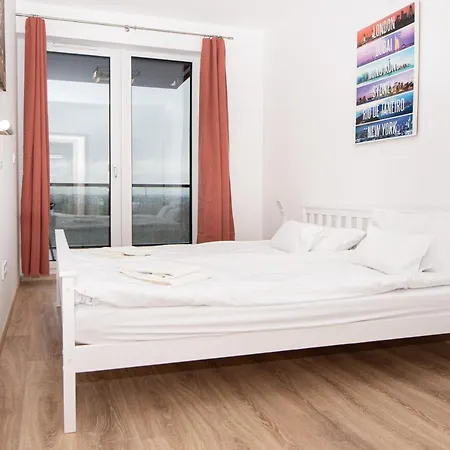 Waterfront By Urbanrent Apartament